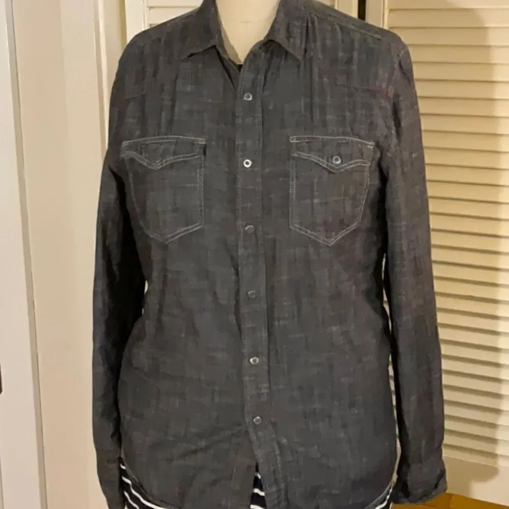 Guess 100% Cotton Western Denim Snap Shirt Medium.